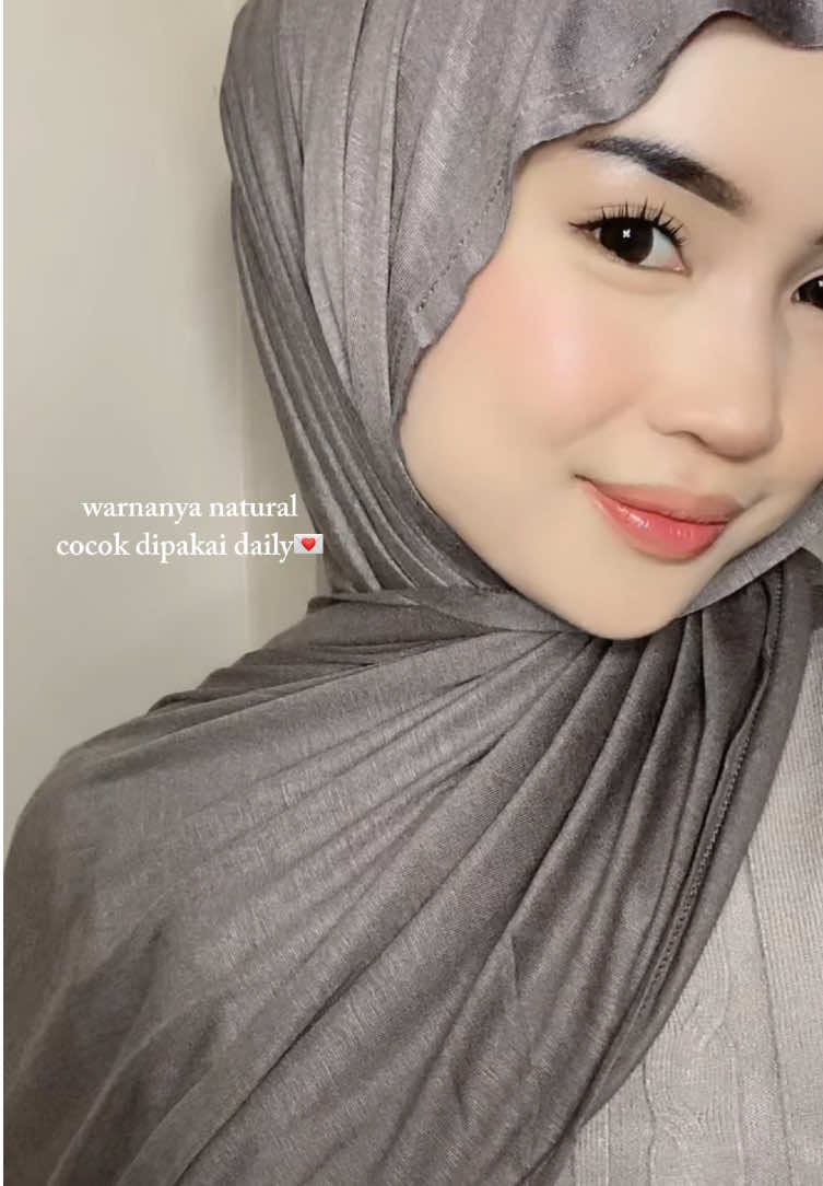 dua-duanya cakep!🫶🏻  #softlens #softlensholic #rekomendasisoftlens #softlensnyaman #softlenspemula 