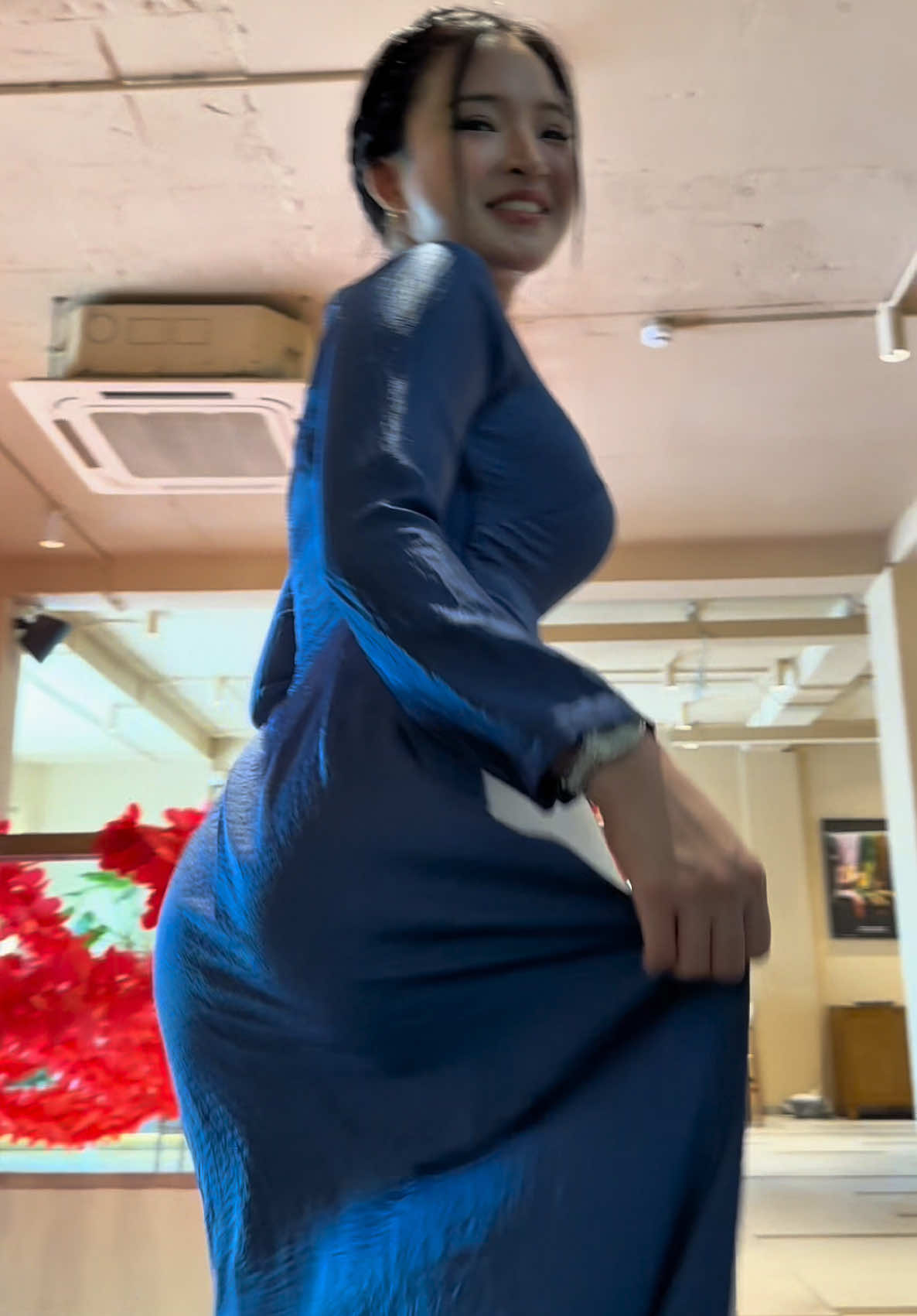 Sáng ra chưa tỉnh táo bắt đi làm 