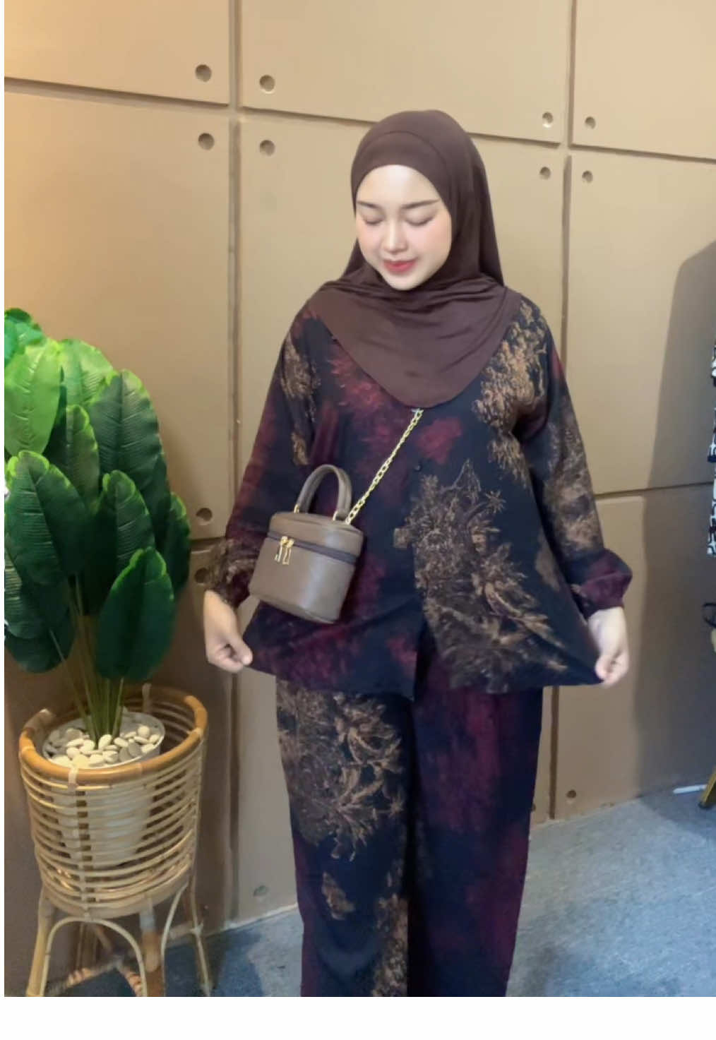 Yg udah co motif one set kaisha kode 11 comen yah ? #oneset #setelanwanita #setcelviral 