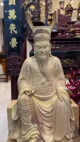 Tượng Ngài Sơn Thần