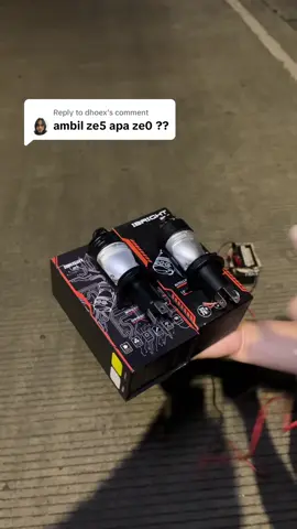 Replying to @dhoex Rekomendasi lampu h4 biled ibright ze5 vs ibright ze0 turun harga