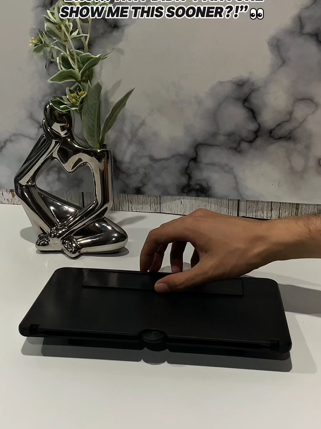 “TikTok made me buy it… and now I get it.”#MiniTheater #GadgetFinds #ScreenUpgrade #tiktokshop #LifeHacks2025 #ViralGadgets(1) #mobilephoneholder #fyp