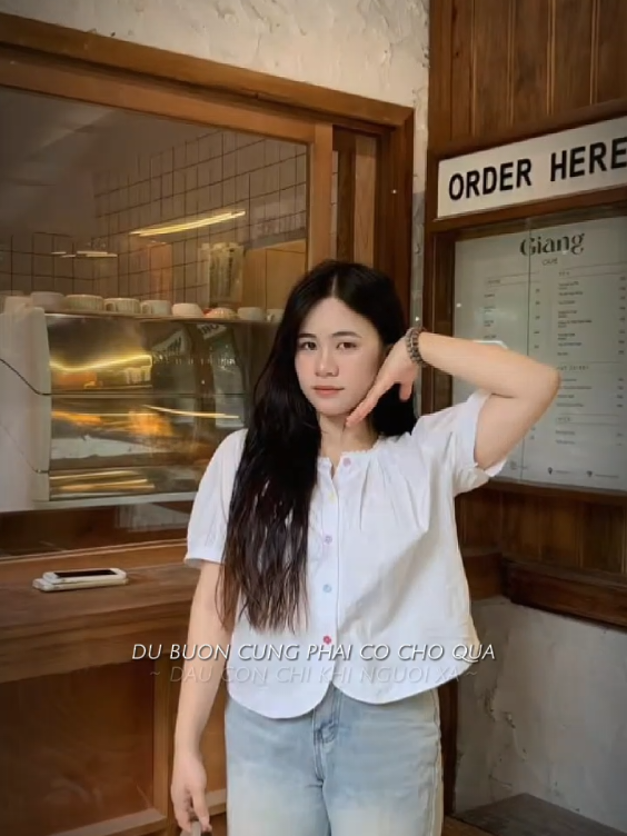 #trtrunghoccosodongthanh  Cô Giang, cô giáo mới về trường và là chủ nhiệm lớp 7C 💕 Phía sau là “gia đình nhỏ” – 7C đầy năng lượng, vui vẻ và gắn bó ✨