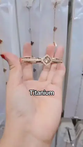 #fyppppppppppppppppppppppp #fypシ゚viral #foryoupage #titaniumjewelry #amandamanopo 