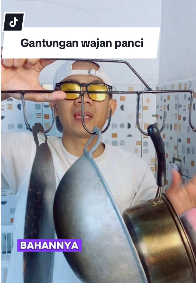 Gantungan wajan panci cocok banget buat di dapur biar ga berantakan lagi simpan wajan dan terlihat aesthetic. #rakgantunganwajan  #gantunganwajan  #gantunganpanci  #rakwajan  #gantunganwajanpanci 