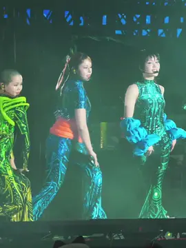 “NEW DANCE这段精髓谁能懂 超有辦识度的行走标签 帅爆了”#newdance #XG  #harvey #泸州银河左岸音乐节