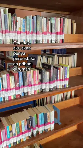 Semoga harapan itu akan terkabul suatu hari nanti 🥺 #meetmeatbook #perpustakaanpribadi #oneday #BookTok #fyp 
