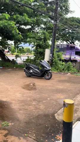 อยากหากลุ่มอยู่🥺#pcx1602025 #pcx160ดําด้าน🖤 