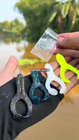kicker frog ni memang sesuai kalau nak mancing haruan ,kualiti getah pun bagus 👍🏻