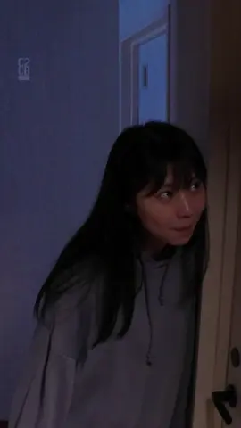 - พี่เขยเข้าห้องน้ำอยู่เหรอเนี่ย เดี๋ยวค่อยมาใหม่ละกัน