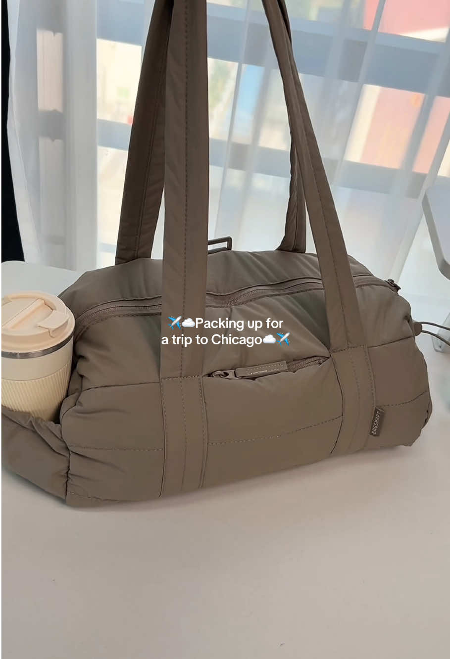 Packing up for a trip to Chicago✈️✨#bagsmart #travelbag #workbag #gymbag #traveltips 