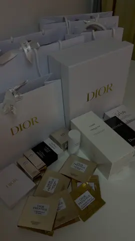 unboxing what I got from the Dior Prestige event ☆ #Diorbeauty #Dior #MissDior #Diorprestige 
