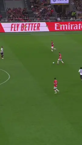 #CapCut #footballsenegal🇸🇳⚽️❤️ #viaralfootbollvideos #senegalaise_tik_tok🇸🇳 #viral @Rafael Leão 