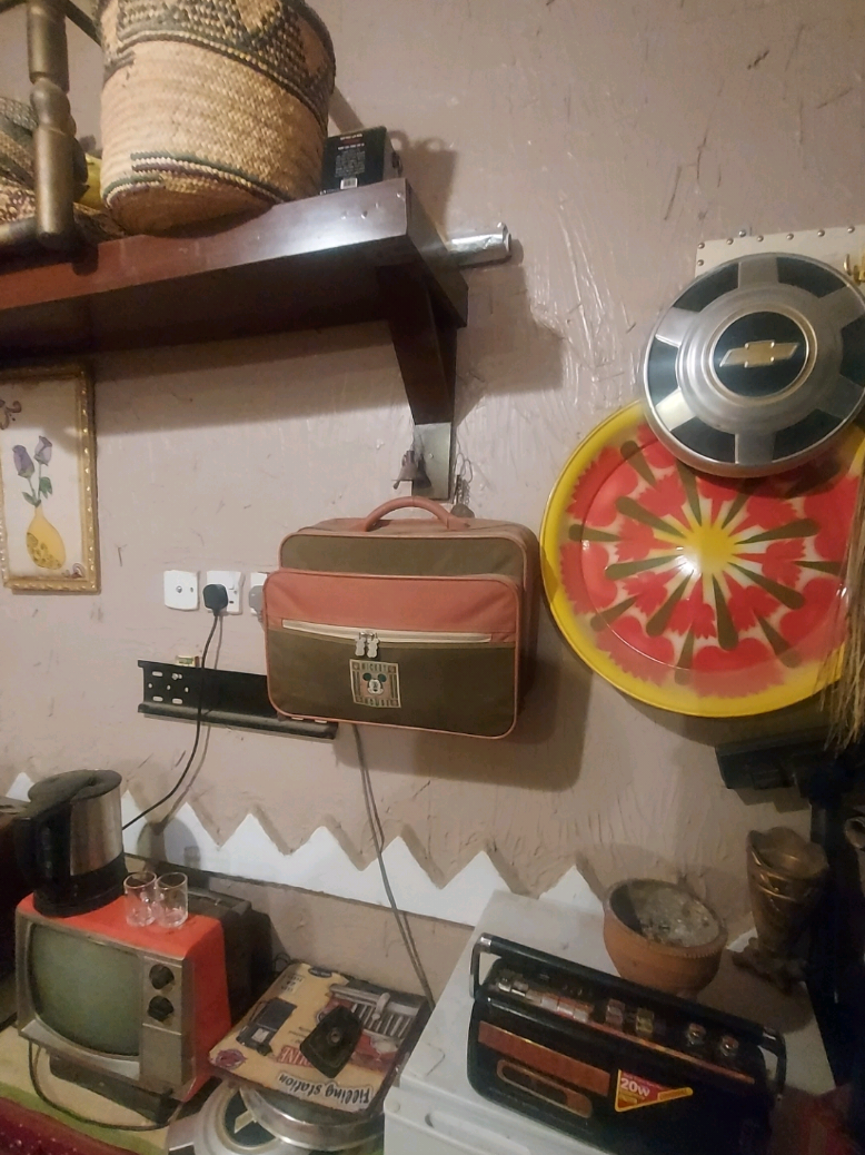 تراث قديم . قديمك نديمك لو الجديد أغناك #قديم  #قديمك_نديمك  #تراث  #انتيك  #fy 