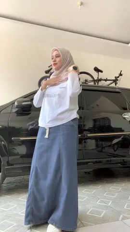 Rok jeans nya lagi restock cek dikeranjang kuning guys 😍#rok #jeans 