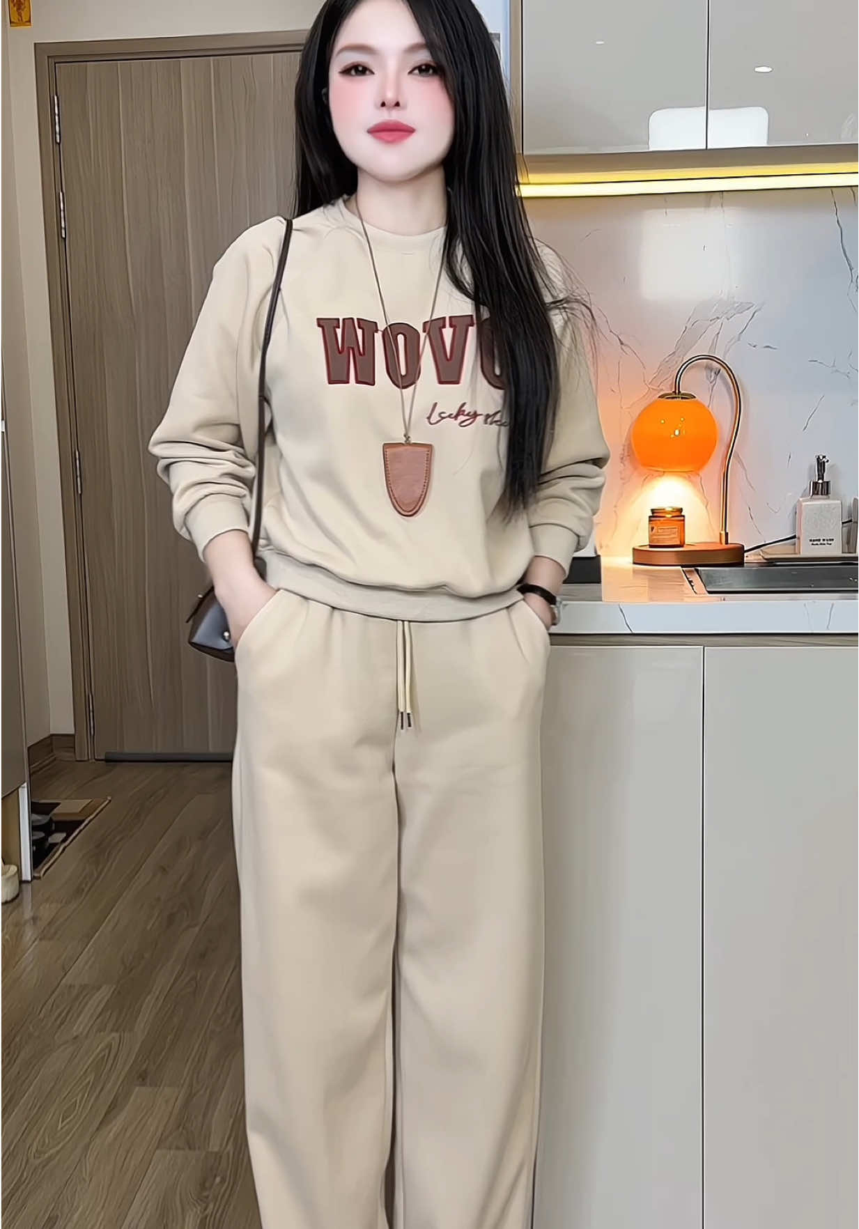 Set bộ nỉ quần suông  cao cấp tôn phom tôn dáng mặc tự tin hẳn luôn ý chị em ơi #setbo #setboxinh #setbonu #setbothethao #setboni