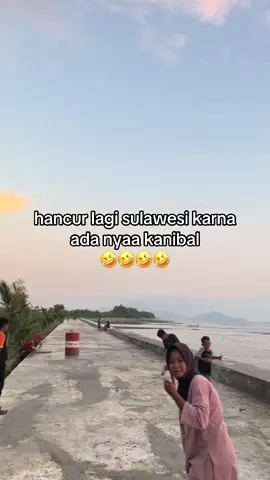 hati hati ada kanibal🤣🤣🤣 #kanibal#sulawesitenggara #edwdeh