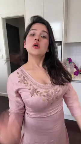 That one song stuck on my head#thumakthumak#viral#trending#foryoupage#fyp