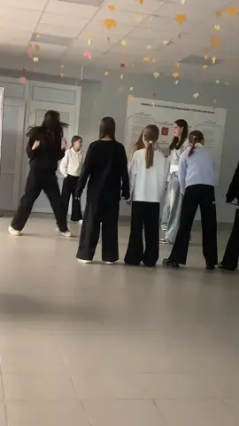 Снимают они а получу лайки я 