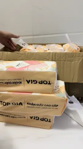 1 thùng khăn giấy rút treo tường TopGia #khangiayrut #topgia #giadungtienich #viraltiktok #fyp  @kahen0101  @kahen0101 