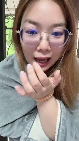 ผลของความสม่ำเสมอ ไม่เคยทำร้ายใคร จากชุดที่ใส่แล้วไม่มั่นใจตอนนี้คือ แฟนเห็นแฟนฉันตุยค่ะ บอกมีกี่สียูกดให้หมด