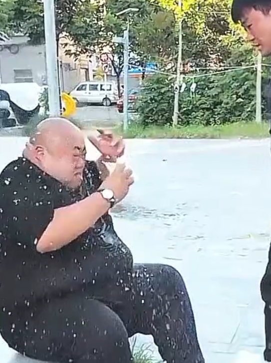 Chinese Funny Video Clips 😂 #firstvideo #foryou #firstviralvideo 