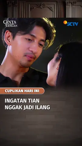 Semakin bahagia, ingatan Tian ternyata tidak hilang.. 🥹🤍 Di sisi lain, Misa alami keguguran? 😱 Saksikan episode-episode terakhir sinetron #CintaDiBawahTangan setiap hari, pukul 20.05 WIB hanya di SCTV! Dibintangi oleh Febby Rastanty, Harris Vriza, Adly Fayruz dan Firstriana Aldila. #SCTVSinetron #SCTVCuplikan #CintadiBawahTanganSCTV 