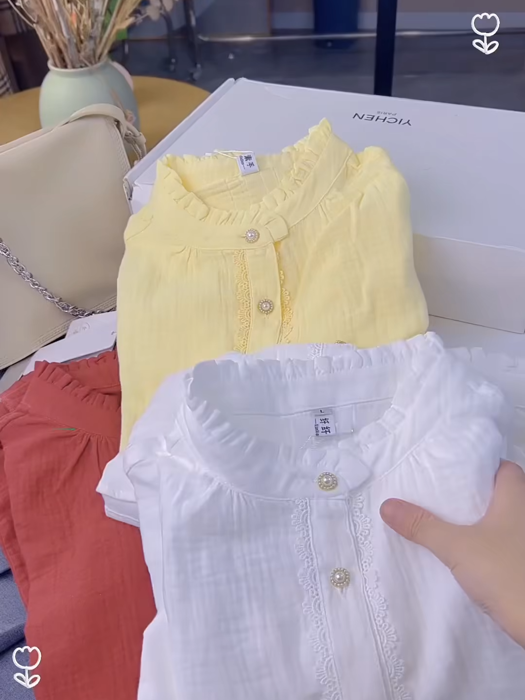 Áo sơ mi cổ bèo trẻ trung