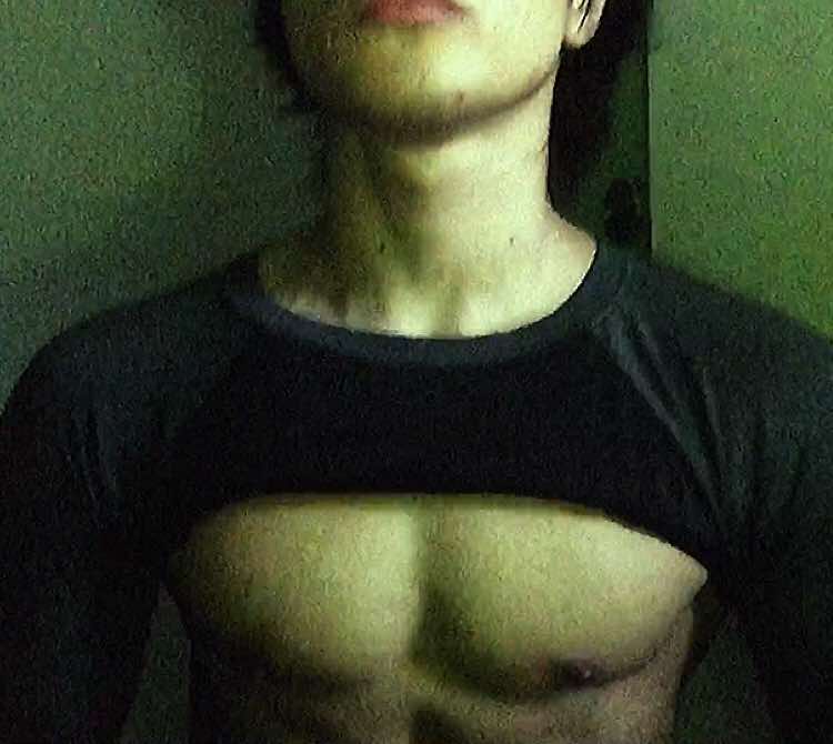 it’s already my day 5 not going into the gym 😔 #fyp #foryou #GymTok #physique 