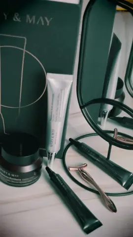 Upgrade your skincare routine with Mary & May – clean Korean beauty that delivers real results! 💫 Brighten, hydrate and protect your skin with powerful ingredients like Tranexamic Acid, Glutathione, Idebenone & Blackberry extract. Perfect for glowing, healthy skin ✨ 🛒 Shop here: https://www.yesstyle.com/en/home.html?rco=TEEATJ28&utm_term=TEEATJ28&utm_medium=Influencer&utm_source=dynamic&mcg=influencer 💸 You can also use my code TEEATJ28 for extra discount on YesStyle! @YesStyle @YesStyleInfluencers @Mary&May Influencers @Mary&May Official  #YesStyle #MaryAndMay #KBeauty #SkincareRoutine #GlowingSkin 