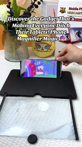 Your Phone Just Got a Massive Upgrade! This Mini Theater is a Game-Changer for Streaming 🎮 #TechFinds#techgadget #PhoneHack #MiniTheater #ScreenMagnifier 
