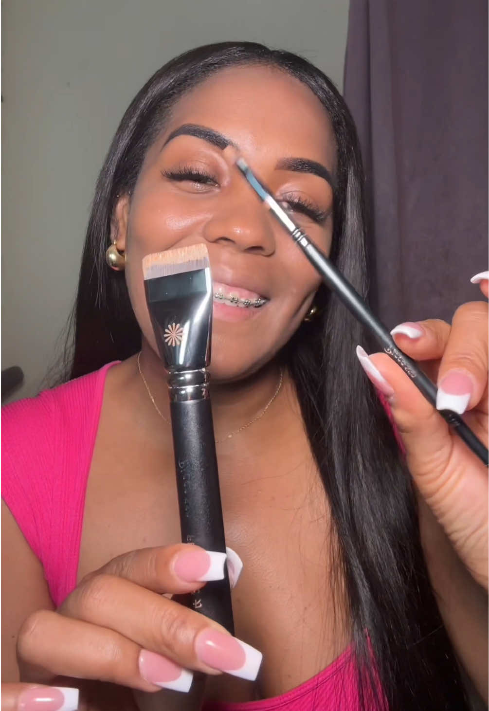 Piccaso since 1990🤩😍 📍FB11 Spatula Brush 📍 712 Concealer Brush  #makeup #beauty #favoritemakeupbrush #foundation #makeupbrush 