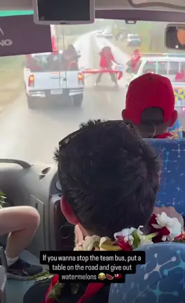 Only in Tonga 😂🇹🇴❤️ MMT team touch down in the Kingdom 😍 