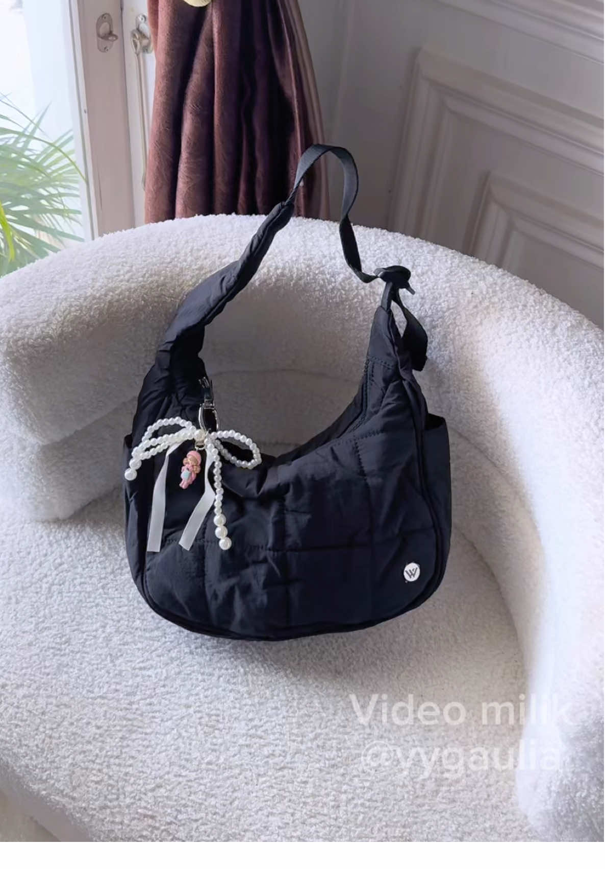 MOONIE BAG 🎀💞 #taswanita #rekomendasitas #tasselempang #shoulderbag 