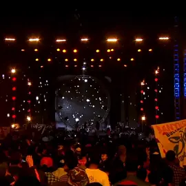 Maafkan - Slank Feat Dira Sugandi     #slank #slanker #slankgakadamatinya 