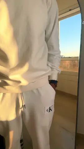 🔥QUALITÉ EXCELLENTE🔥 👌Cotton mollton gratte teinter👌 🔥Grammage 290🔥 •Tailles disponibles : s,m,l,Xl, XxI,XXXI, xxXX • Coupe : relaxed fit • Couleur : noir, blanc cassés, bleu bébé, vert foncé • ensemble calvin Klein qualité excellente ✨ • Changement de taille possible ✅ 📌أبعثلنا الإسم واللقب ، العنوان ورقم الهاتف  📌التوصيل إلى كامل الجمهورية 🚛 8دينار 📌 توضيح : الكليون ينجم يشوف الكومند متاعو و يتأكد من الجودة قبل ميخلص . يتأكد منغير ما يقيس خاطر هكاك يعطل الليفرور ..... و زيد أحنا نعملو échanger كان taille مجاش قدك ❤️ مرحبا بيكم ❤️