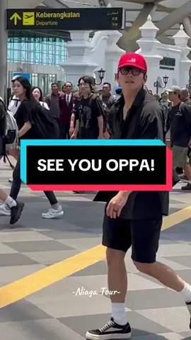 MELEPAS KEPERGIAN JI CHANG WOOK!!! 😭😭😭 Definisi baru sayang eh udah ditinggal 😭 Sampai jumpa babang ichang dari gudeg ke gingseng ✈️ @actor.jichangwook    #jichangwook #jogja #findingchichangwook #fyp #luxurycars 