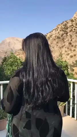 ...)