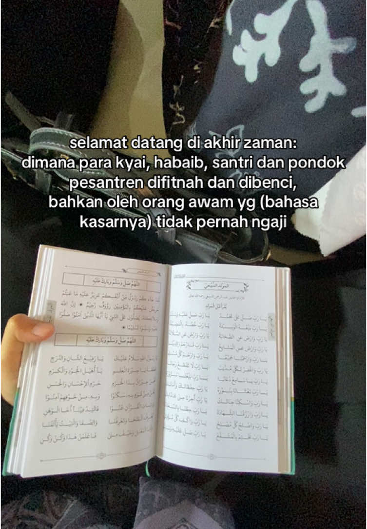 cuma orang bodoh dan bukan santri yg ga pernah mondok sama sekali tapi ikut sakit hati💔 #pondokpesantren #boikottrans7 #santriindonesia #kyai #habib #lirboyo 