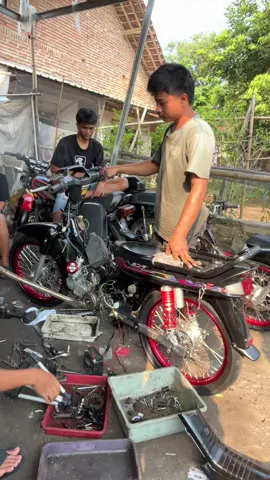 Grenddd swap kph p57l55 siap dikirimm👌🏻.                                     #pitekgarage#astreagrandindonesia #cseriesjahat #fyppppppppppppppppppppppp 