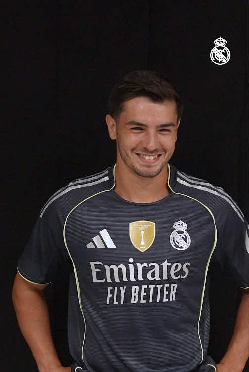 🤔 Who did YOU think of when you saw these classic shirts?  @Brahim Díaz ✖️ #Mastantouno @adidas #Shirts #Games 