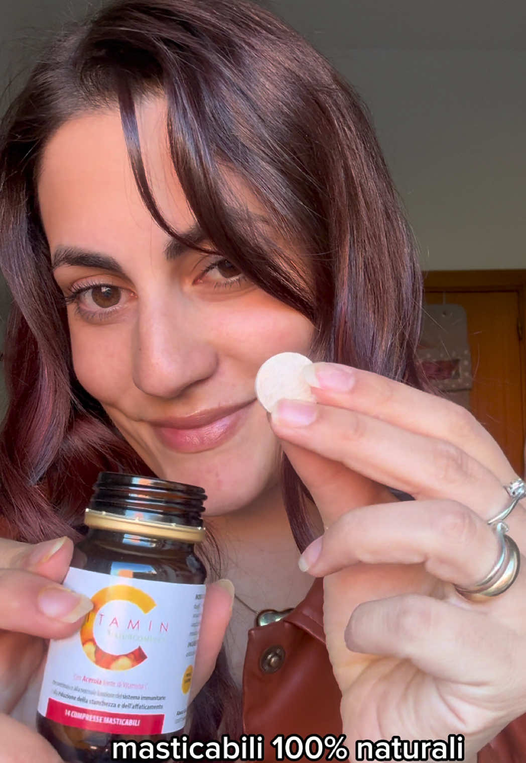 Naturale e semplice come piace a me🥰 Adoro questo integratore 100% naturale VITAMIN C NATURCOMPLEX di @Aboca Life  Anche se sono sempre di corsa riesco sempre a prendere una compressa perché posso portarlo ovunque🥹 #VitaminCNaturcomplex #DammiUnaC #GiftedByAboca #ProgettoAbocaLife #ugccreator
