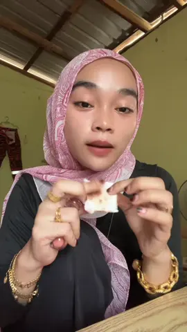 meme love dooh lipmatte dio spo beli dh dio tahu la gano meme best dooh ! puah hati rego pon muroh !😆