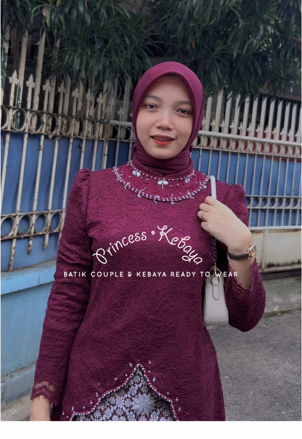 Kebaya Naura Burgundy,elegan banget cocok buat wisuda,lamaran,kondangan🥰🫶🏻#kebayabridesmaid #kebayawisuda #kebayamodern #kebayalamaran 