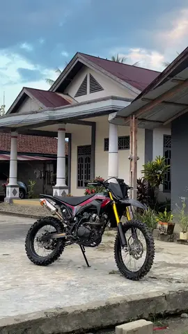 🤩 #lewatberandafyp #malangkekinian #luwuutara #crf150l #fypdong 