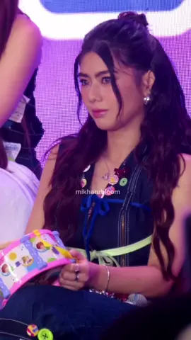 Abunjingz tanggal angas 😆 BINI SA SYUDAD SANG GUGMA #BINIverseFanMeetInIlo #MINIverseIlo #BINI #MIKHA #COLET