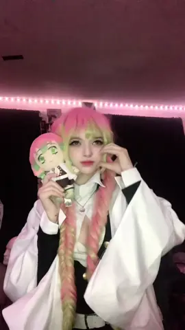finally cosplayed one of my fav girls ever!! #mitsuri #demonslayer #mitsuricosplay #anime #cosplay 