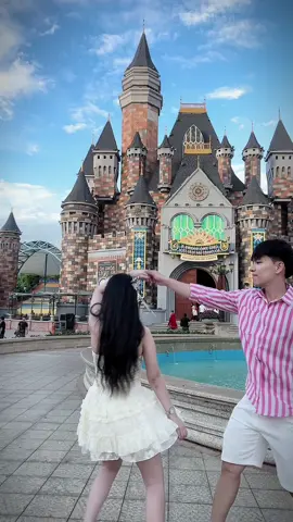 Lần đầu tiên bạn gặp ngiu là  năm bao nhiêu tuổi ? Me :8 tuổi😳#xuhuong#trend#tiktok#hot#nguyenngocnhuy