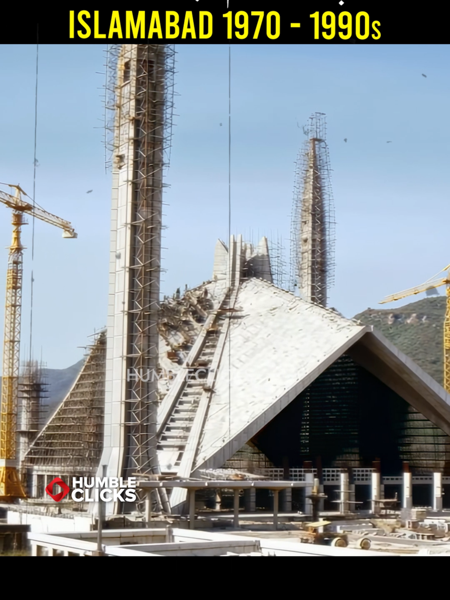 Purana Islamabad. Ever seen Islamabad like this? 🌿✨ Rare clips from the 1970s–1990s — when the city was simple, and full of soul. Old Islamabad hits different 💚 Comment if you miss those days 👇 #OldIslamabad #NostalgicPakistan #VintageIslamabad #IslamabadMemories #NostalgiaVibes #islamabad #islamabadcity