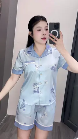 Bộ mặc ở nhà vừa mát vừa xinhh ạ 
